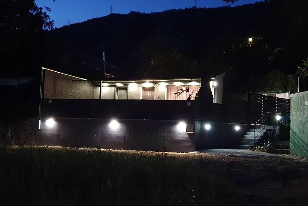Ferienhaus Villa Beautiful House With Large Terrace And Jacuzzi Bakarac
